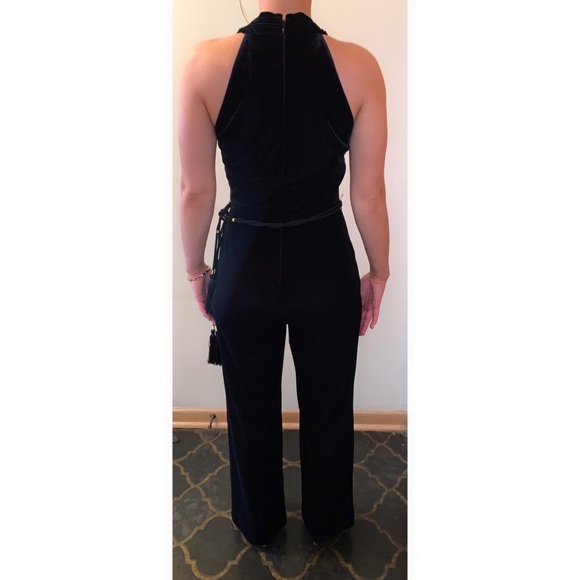 💫Host Pick💫 NWT Tahari Velvety Halter Style Jumpsuit - Picture 3 of 6